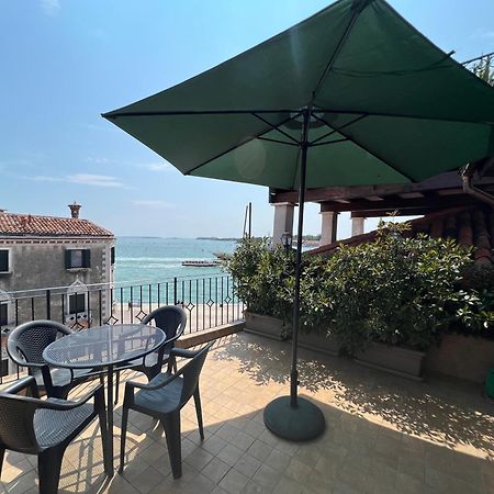 Ca' Delfina Holiday Home Venezia Eksteriør bilde