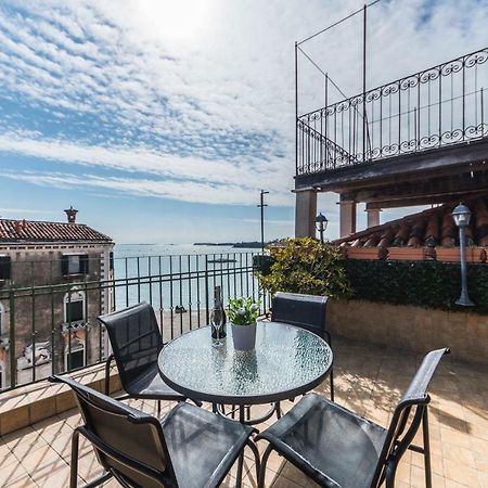 Ca' Delfina Holiday Home Venezia Eksteriør bilde