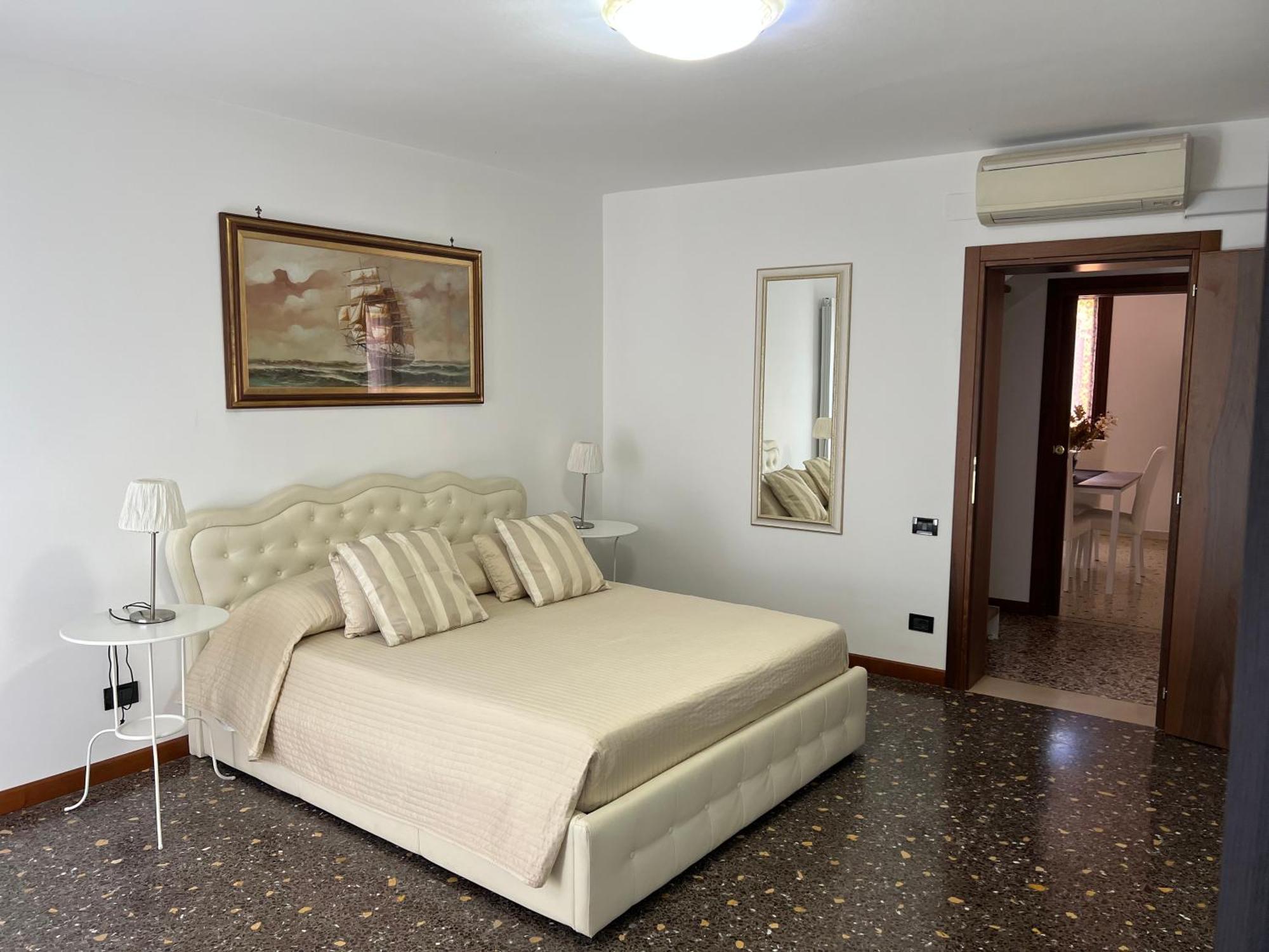 Ca' Delfina Holiday Home Venezia Eksteriør bilde