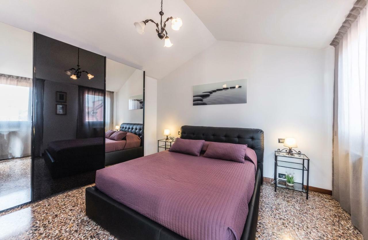 Ca' Delfina Holiday Home Venezia Eksteriør bilde